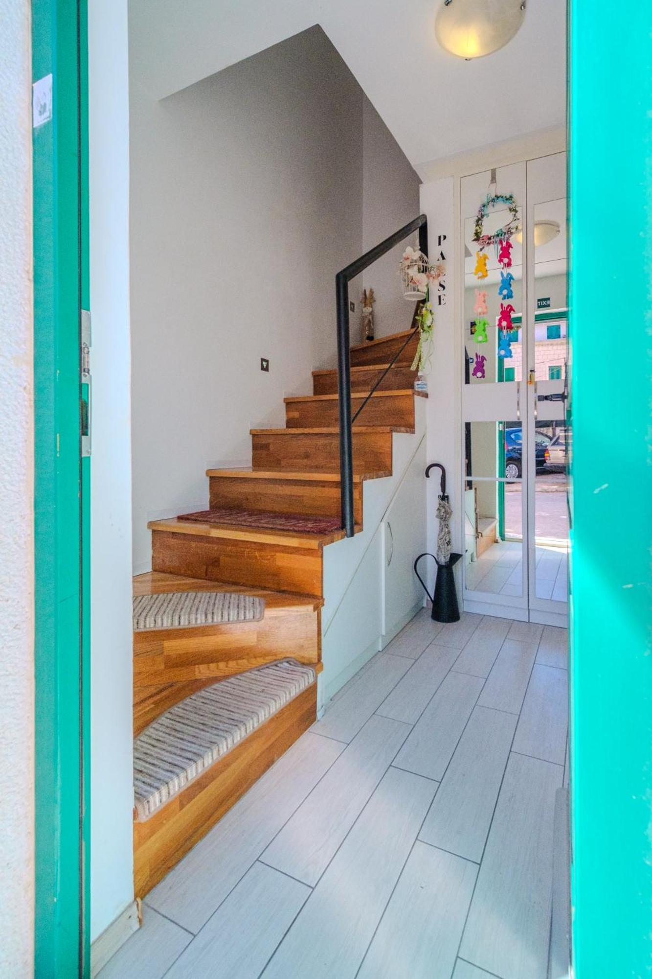 Central Split Rooms And Apartments Paese Bagian luar foto